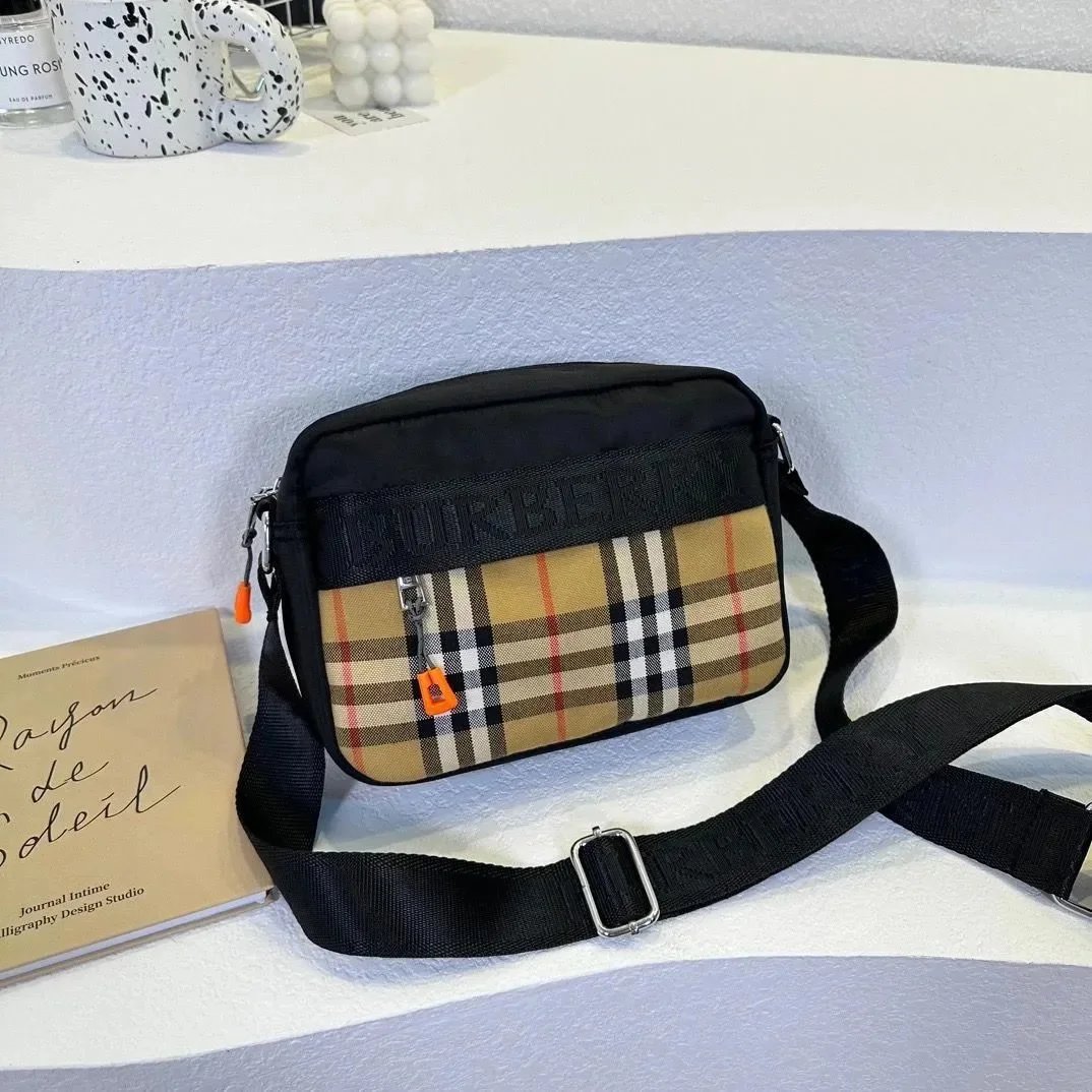 MM 01 High-quality crossbody bag – 1