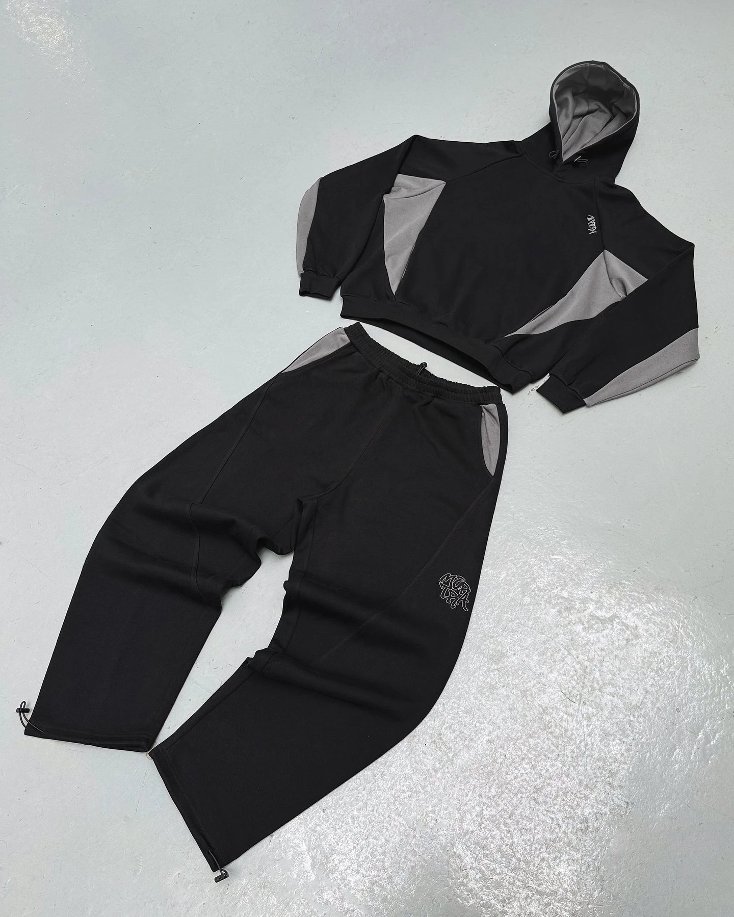 A 001 Heavy embroidery Joker casual trousers vests and down jackets – Set 2 HOT!, L