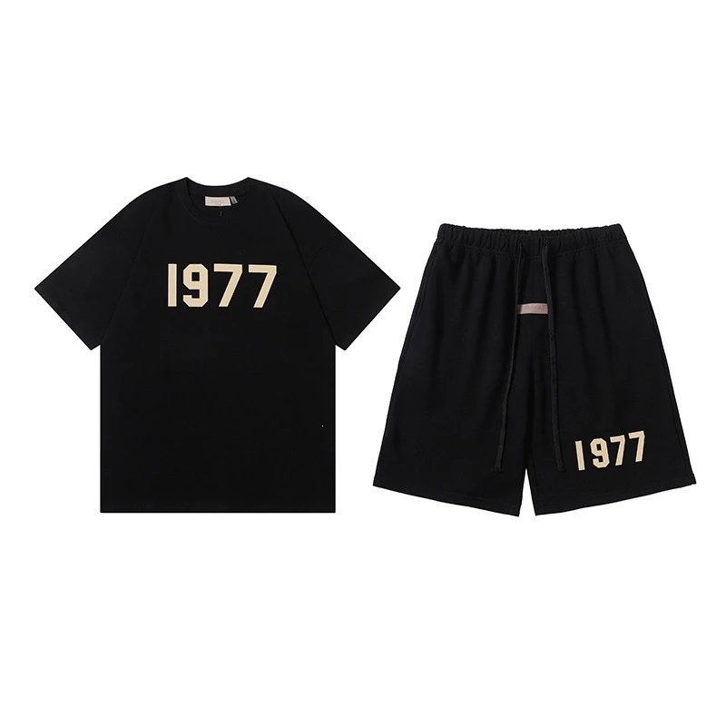 T-Shirt and Shorts Sets – Black short-sleeve set, S
