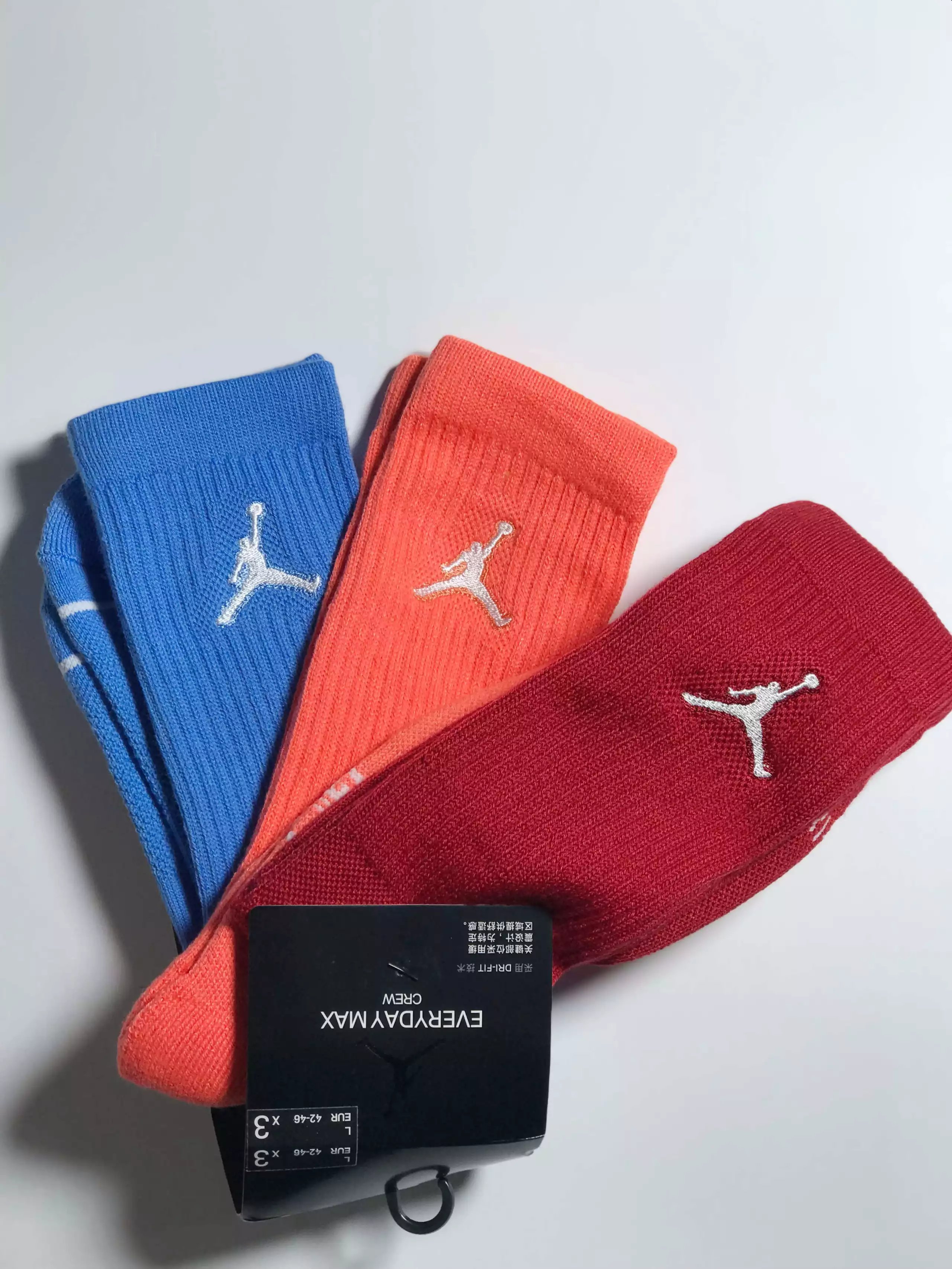 NK AJ Jordan Red Socks New Year Red Socks – Red-orange, blue, three-pair pack