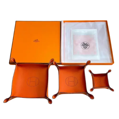 Street-style brand genuine leather storage tray three-piece set, perfect for displaying and organizing jewelry, phones, and other small items – Item 1