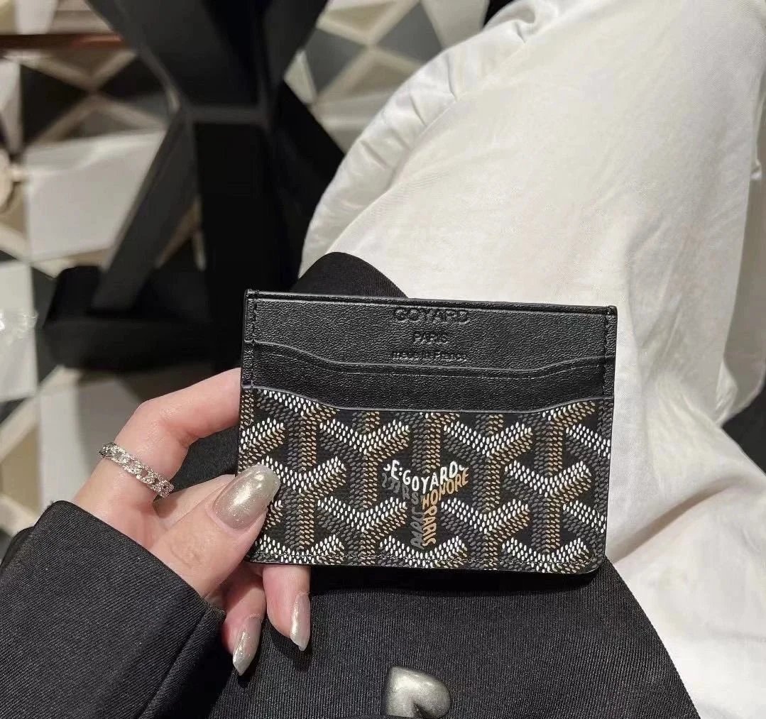 Card holder – 1