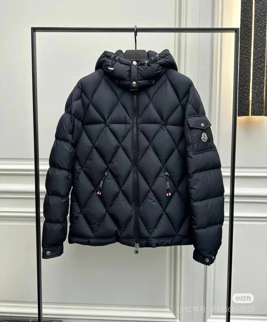 Diamond-quilted lightweight down jacket – black, 1(S)