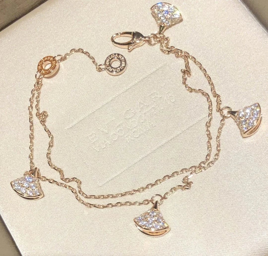ZW-1 different jewelry, deduce a different you. (with gift box packaging) – 1 (Priority shipping for collectors) (b*v*l*g*a**i)