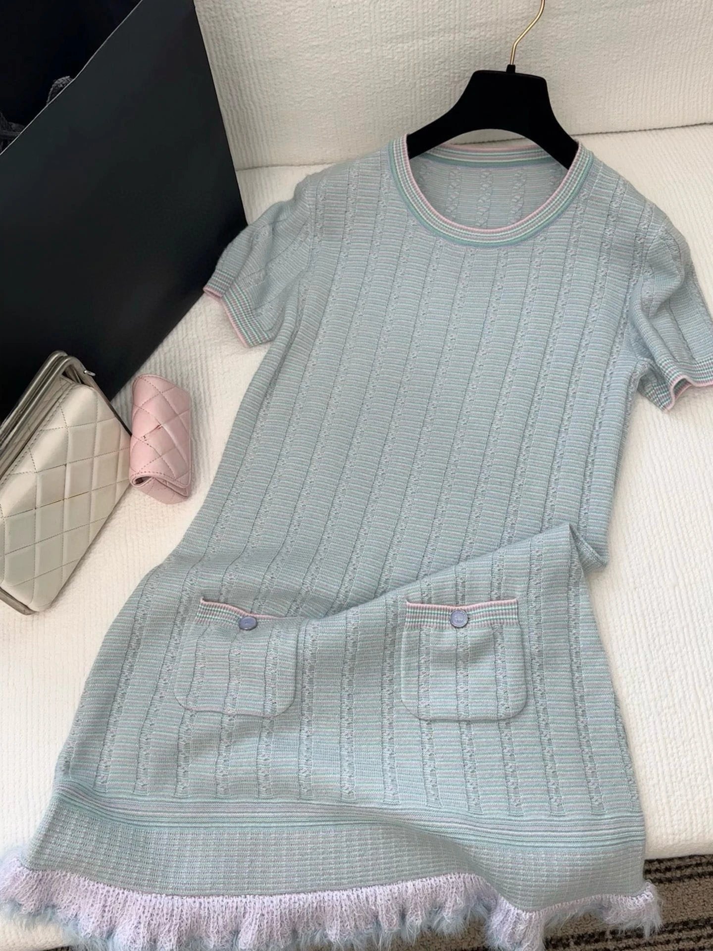 2025 Early Autumn New Arrival: Nanyou Cha–Style Chic, Elegant, and Designer‑Inspired Color‑Block Round‑Neck Short‑Sleeve Dress for Women – Blue dress, S