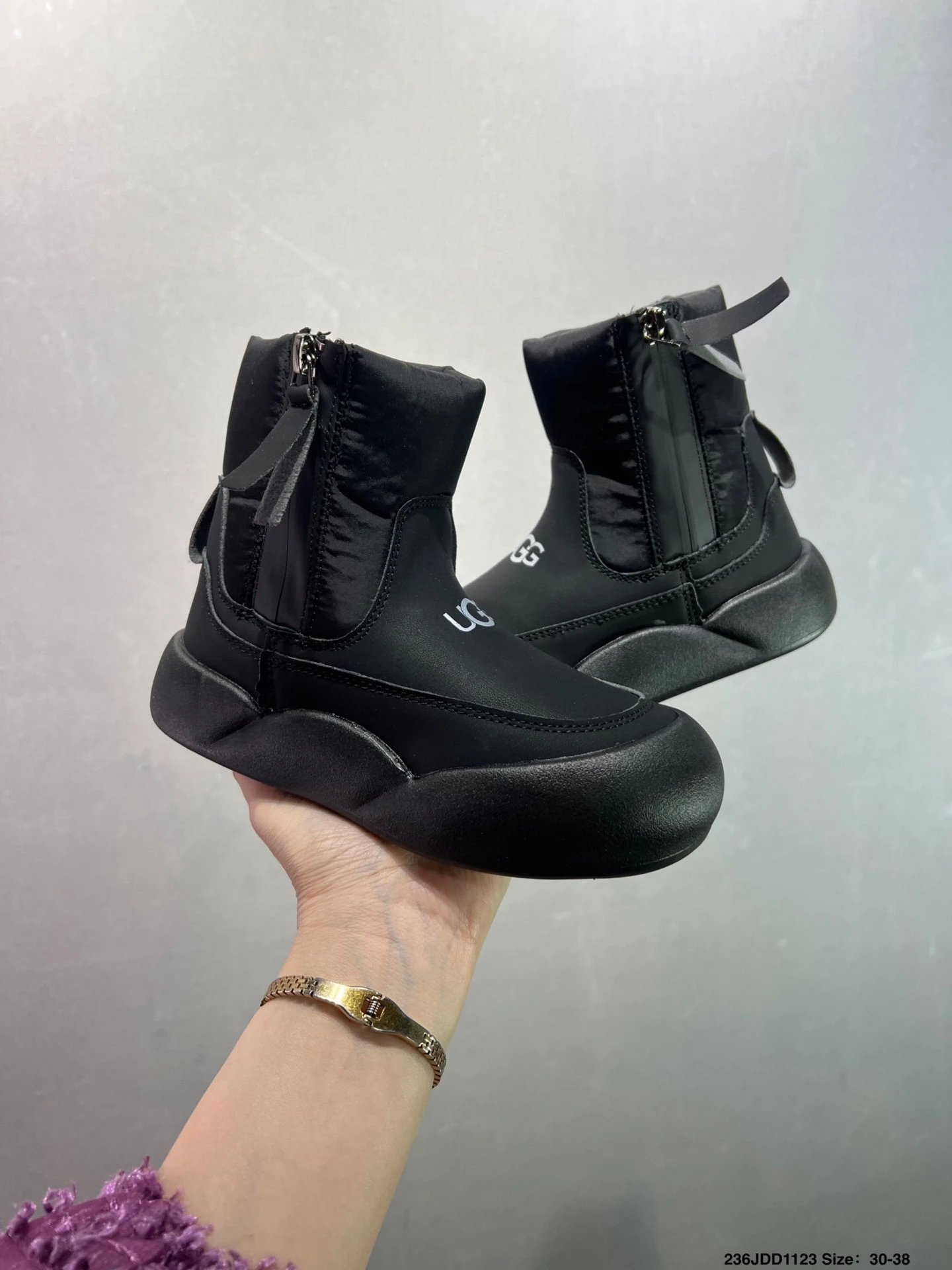 TopQuality Products – Black, 38