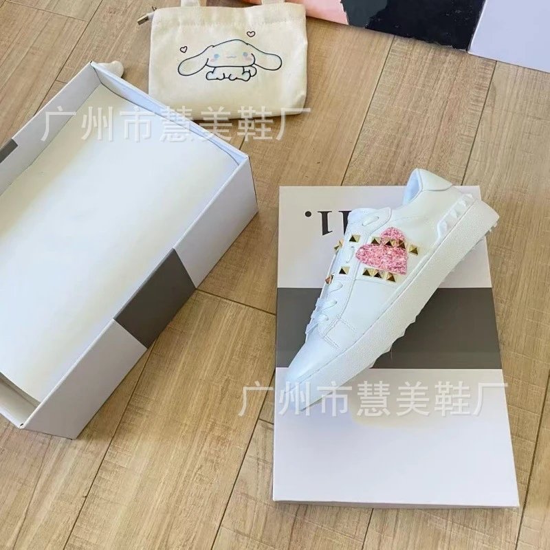 2025 New Men and Women VT The same European and American flat-bottomed versatile thick-bottomed sports rivet small white shoes lovers casual skate shoes - Image 4