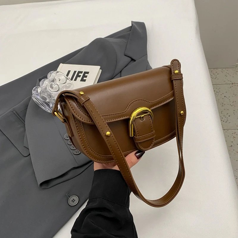 High-end Small Bag Women's 2024 New Commuting All-match Retro Saddle Bag Stylist Popular Shoulder Crossbody Bag – Coffee color