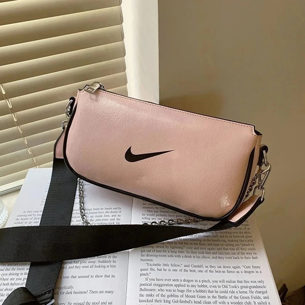 2025 New Summer Underarm Bag Internet Popular Super Popular Crossbody Bag All-match Chain Bag Shoulder Bag Texturized Women's Bag Western Style – 1