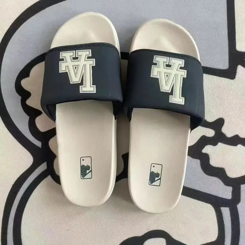 Every step of the I-1 is accompanied by a blend of fashion and comfort (slippers) – LA White and Blue (Priority shipping for collectors), 40