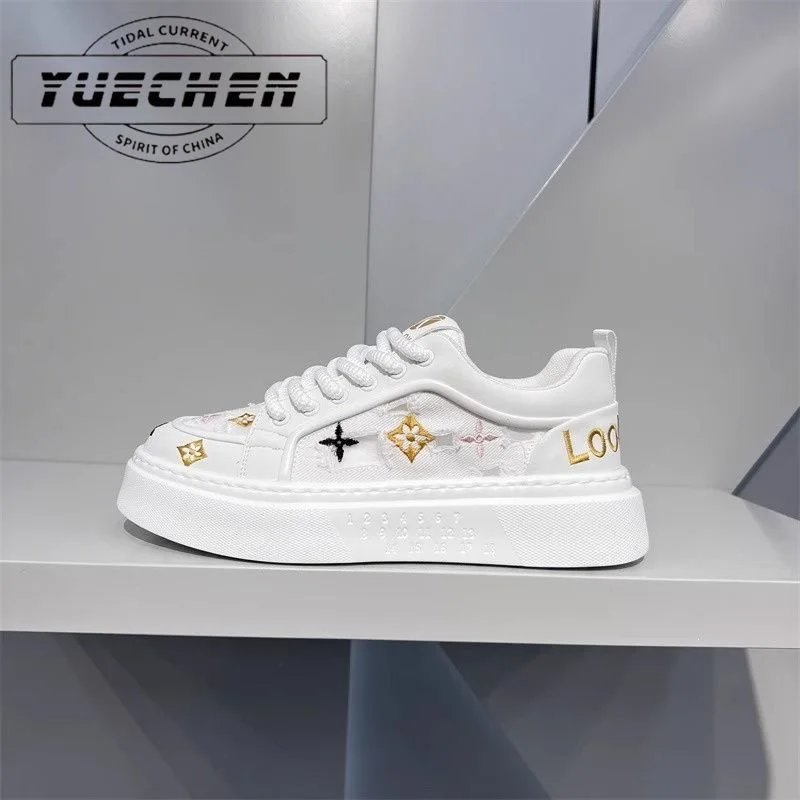 YUECHEN/2026 Summer Explosions Embroidered Men's White Shoes Platform Shoes Breathable All-match Sports Casual Shoes – white, 39