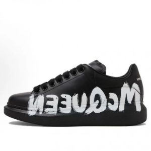 Alexander McQueen Oversized Sneaker Painted Logo – 8, 35