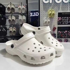 Crocs Classic Clog Core – 36