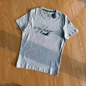 Hollister Graphic Tee Signature Logo – L