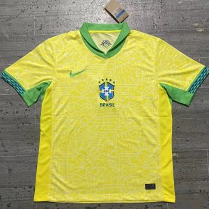 The fashion scene on Field I comes from the jerseys! – 1 (Ships first to collectors), M