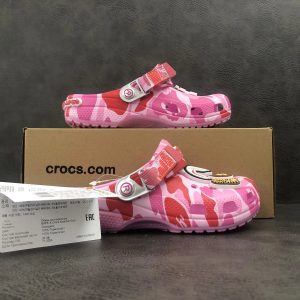 Classic Clog BAPE x Crocs Camo – PINK, 35