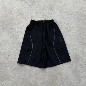 Mertra Shorts Black – L